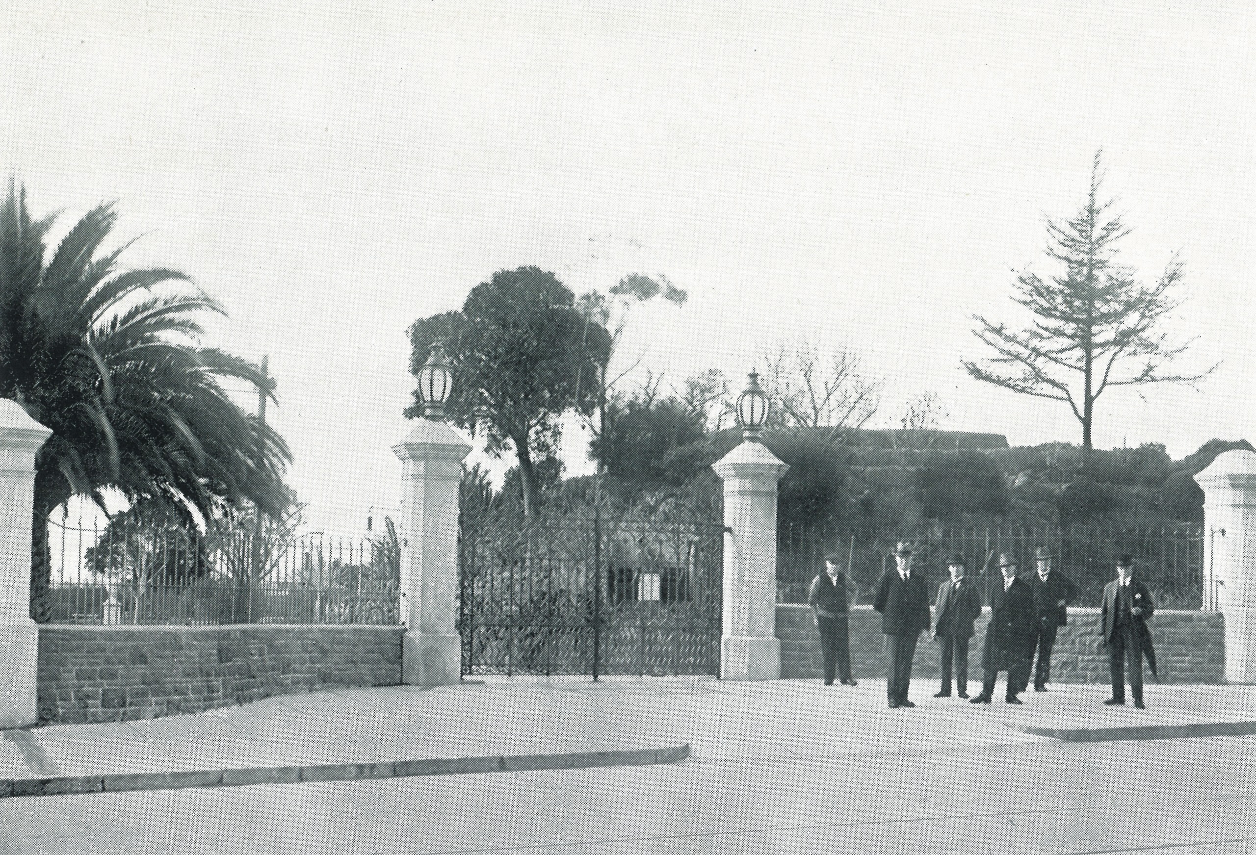View of the outside of Victoria Gardens, photographed in 1905 xx