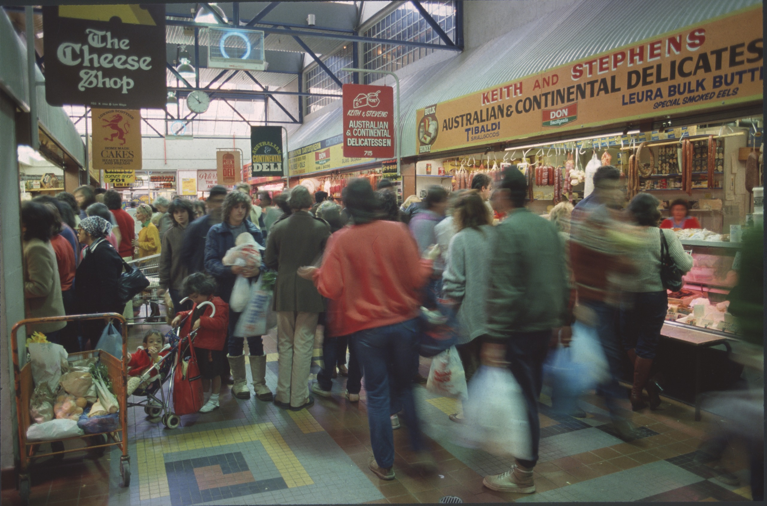 Shoppers inside Prahran Market, photographed in 1982.